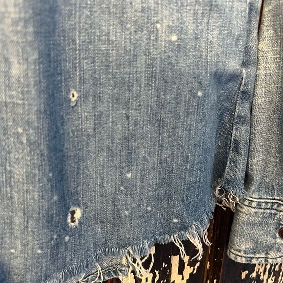 Women’s Levi’s Distressed Orange Tab Snap Button Down denim Shirt. Size Small. - Picture 10 of 12